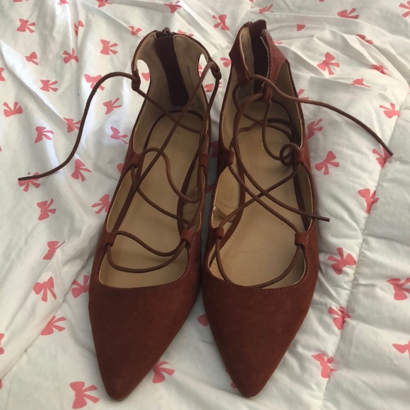 Good condition size 9 Express lace up shoe - Picture 3 of 4